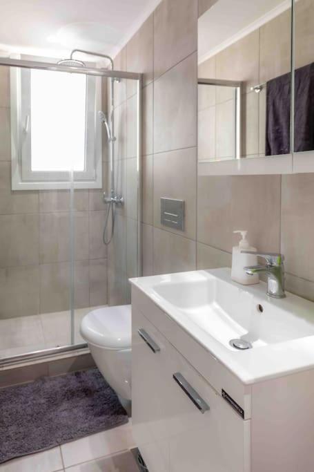 Luxury Cozy Appartment In The City Center Rhodes City Exterior foto